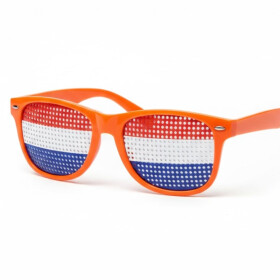 Orange glasses with tulips